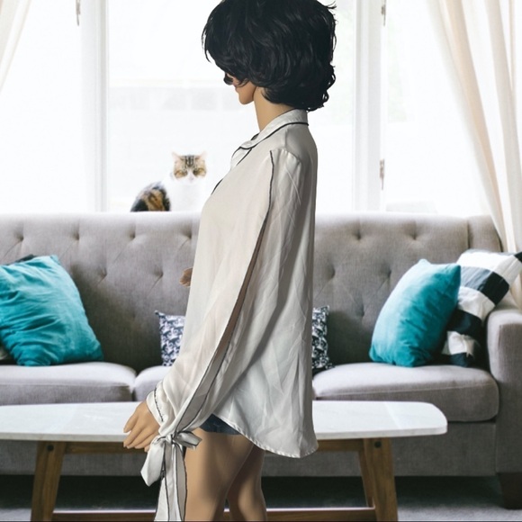 Long Sleeves White Blouse - Picture 5 of 17